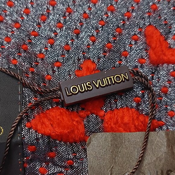LOUIS VUITTON LV Vintage Shine Red & Silver Monogram Scarf VWT - Picture 12 of 12